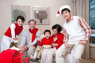 《黎明行者之血》大量新细节 有多个可攻略的恋爱对象、开放世界地图